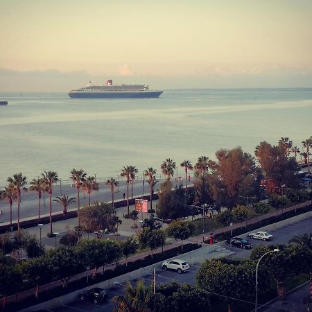 A City-Center Seaview Penthouse At Oceanic リマソール エクステリア 写真