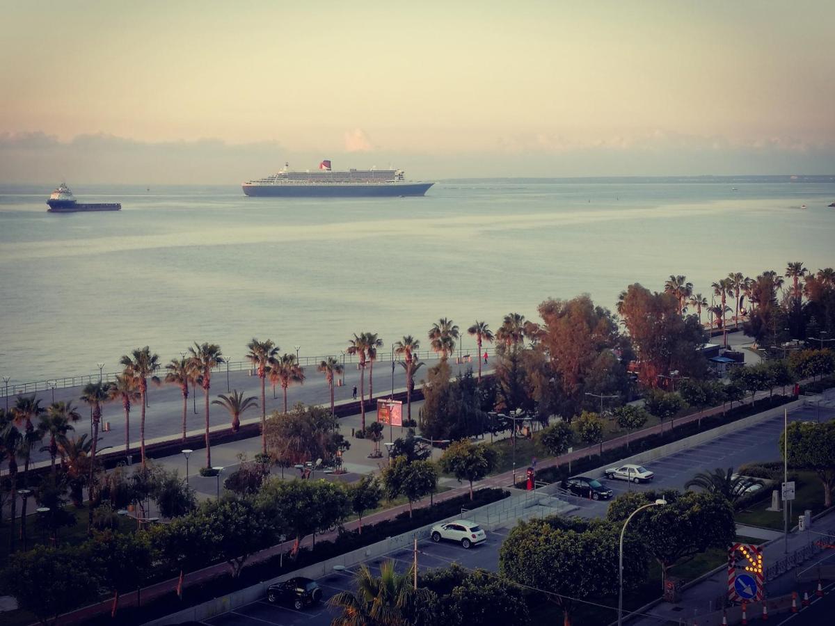 A City-Center Seaview Penthouse At Oceanic リマソール エクステリア 写真