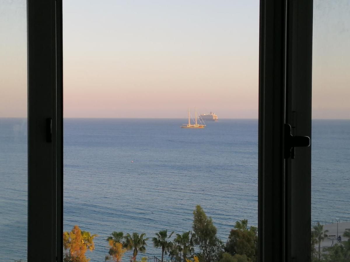 A City-Center Seaview Penthouse At Oceanic リマソール エクステリア 写真