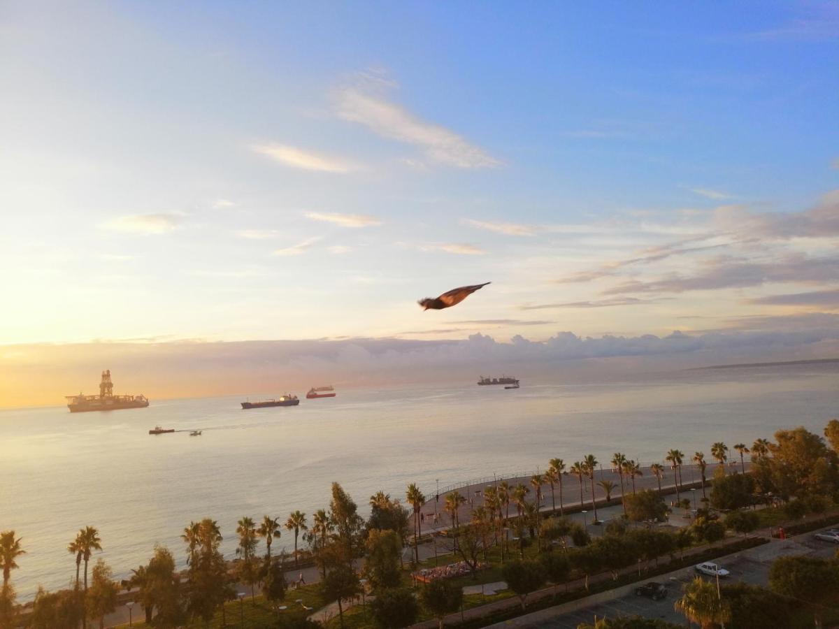A City-Center Seaview Penthouse At Oceanic リマソール エクステリア 写真